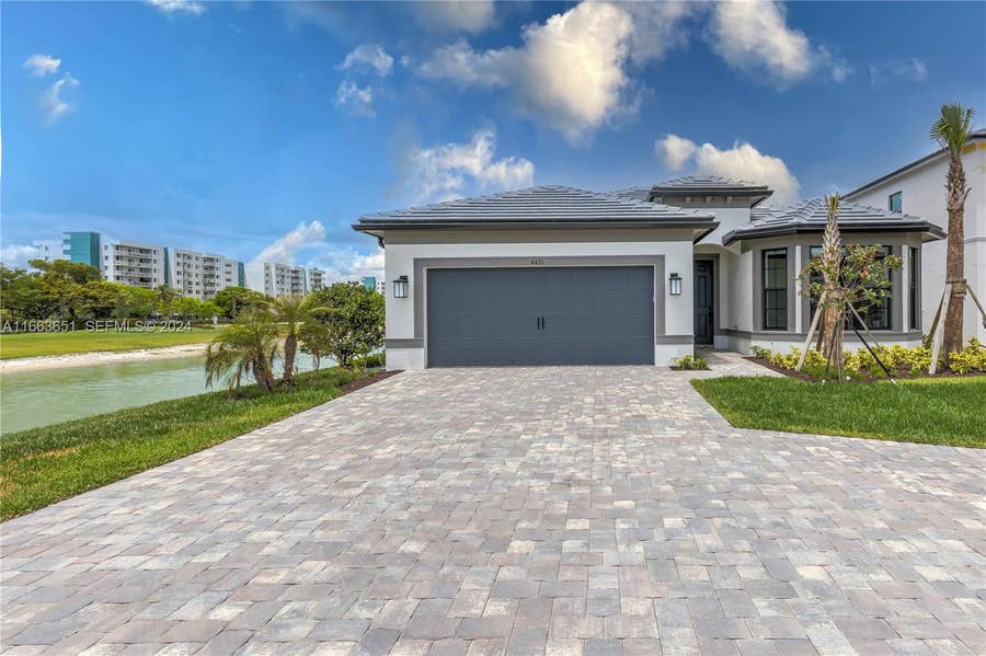 Property photo for 4431 Gramercy Drive, Oakland Park, FL