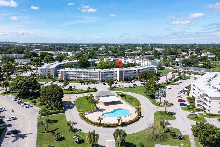 Property photo for 156 E Grantham E, #156, Deerfield Beach, FL
