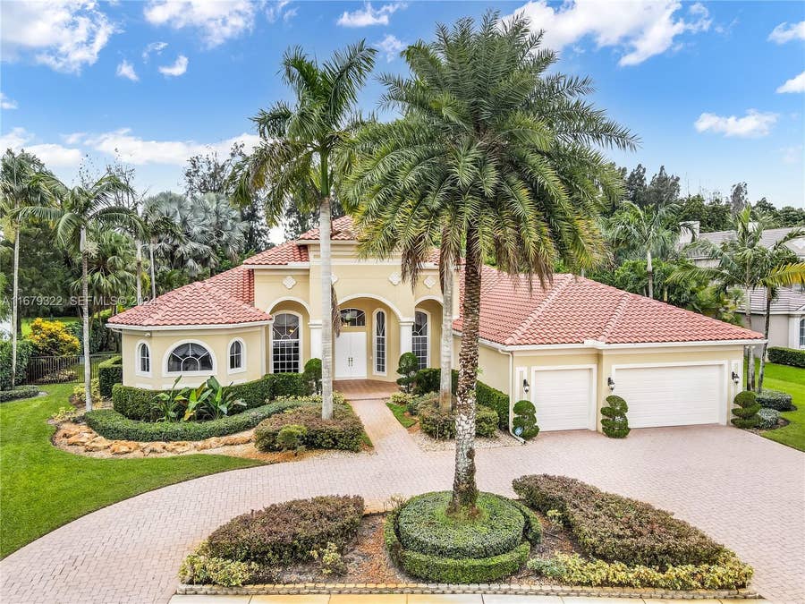 Property photo for 12854 Stonebrook Drive, Davie, FL