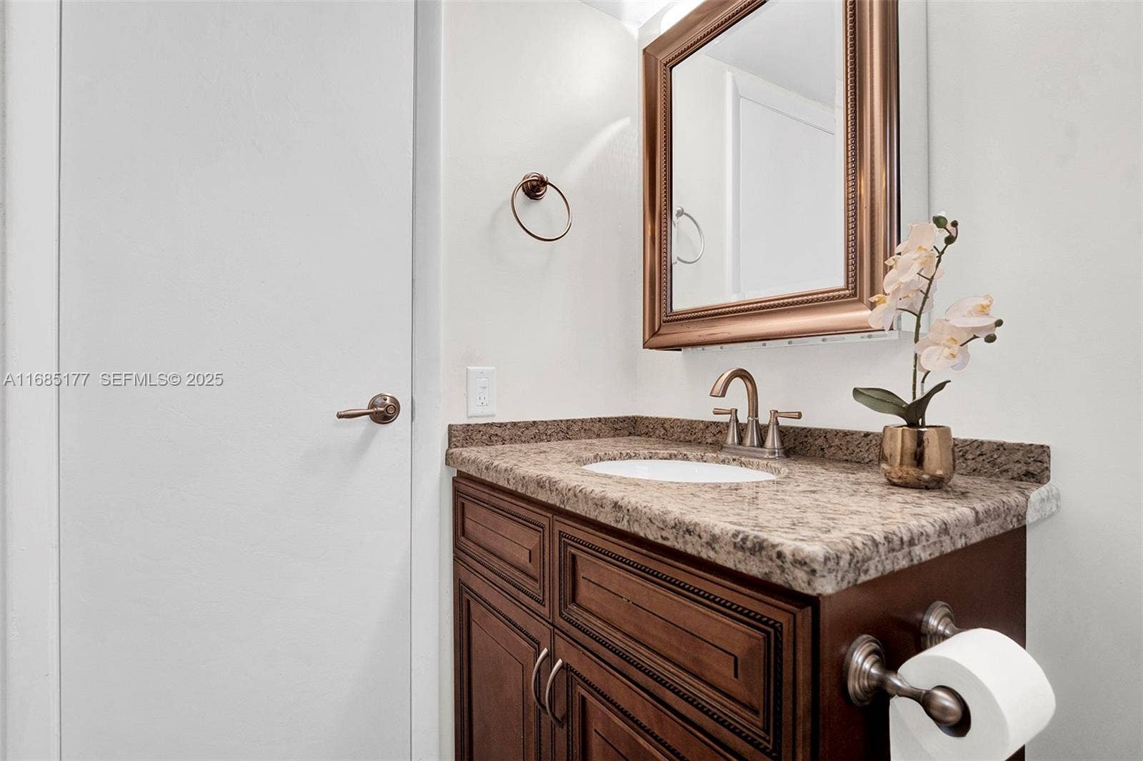 410 SE 2nd Street, #220, Hallandale Beach, FL 33009 Master