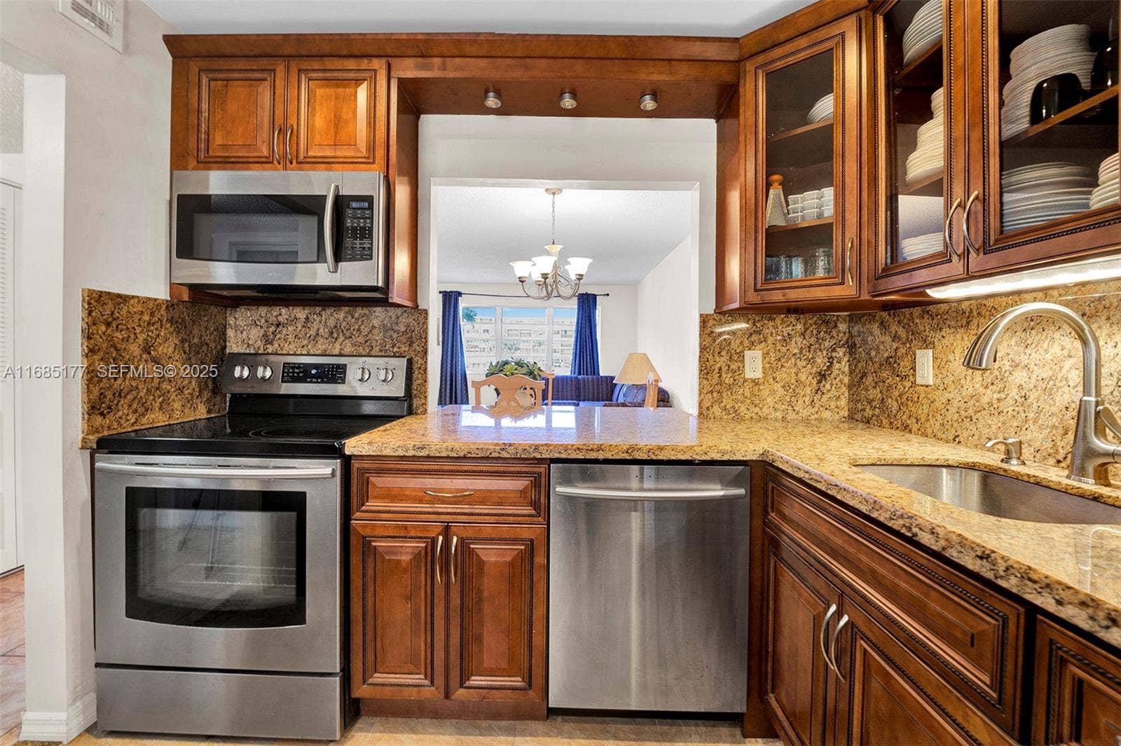 410 SE 2nd Street, #220, Hallandale Beach, FL 33009 Photo 2