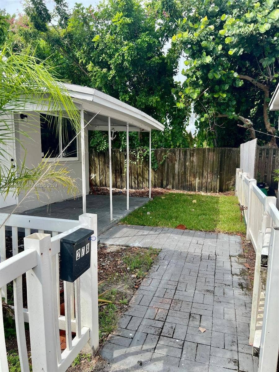 Property photo for 2419 Lincoln Street, #23B, Hollywood, FL
