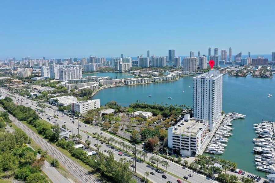 Property photo for 17301 Biscayne Boulevard, #1404, North Miami, FL