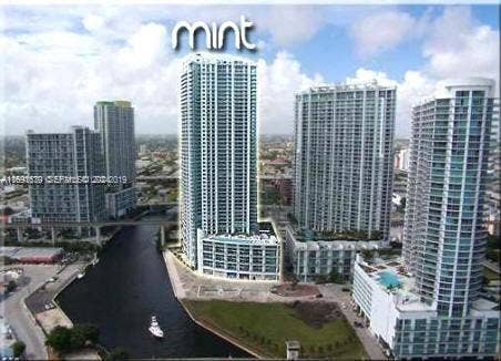 Property photo for 92 SW 3rd Street, #1802, Miami, FL