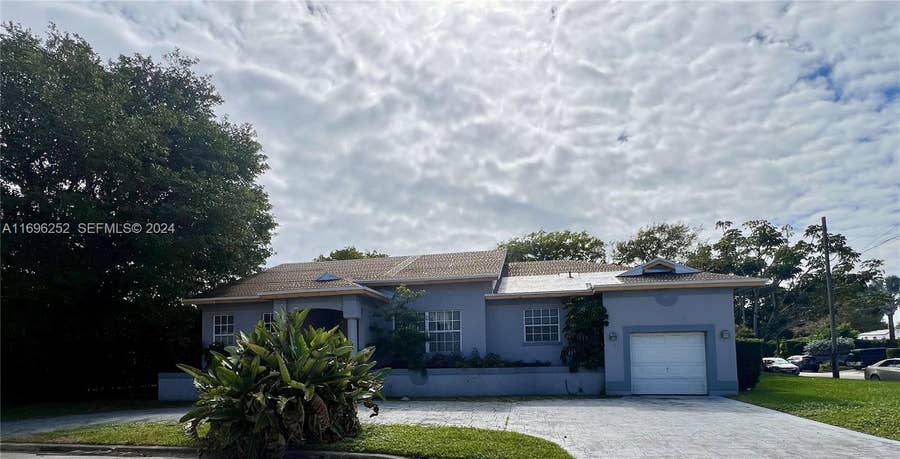 Property photo for 424 90th Street, Surfside, FL