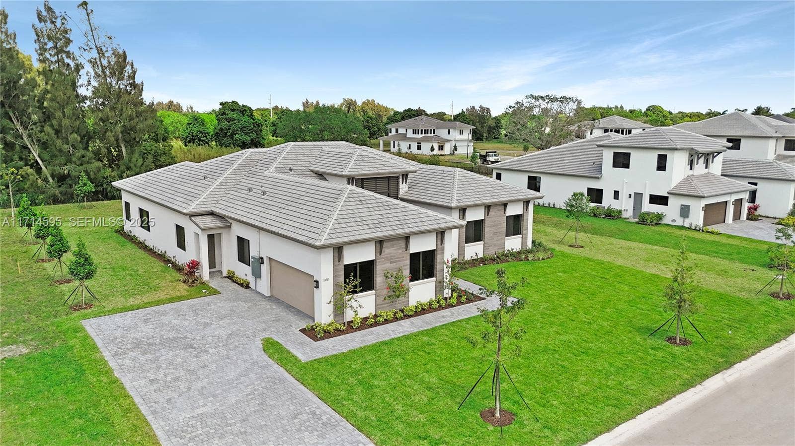 12265 SW 22nd Court, Davie, FL 33325 Photo 4