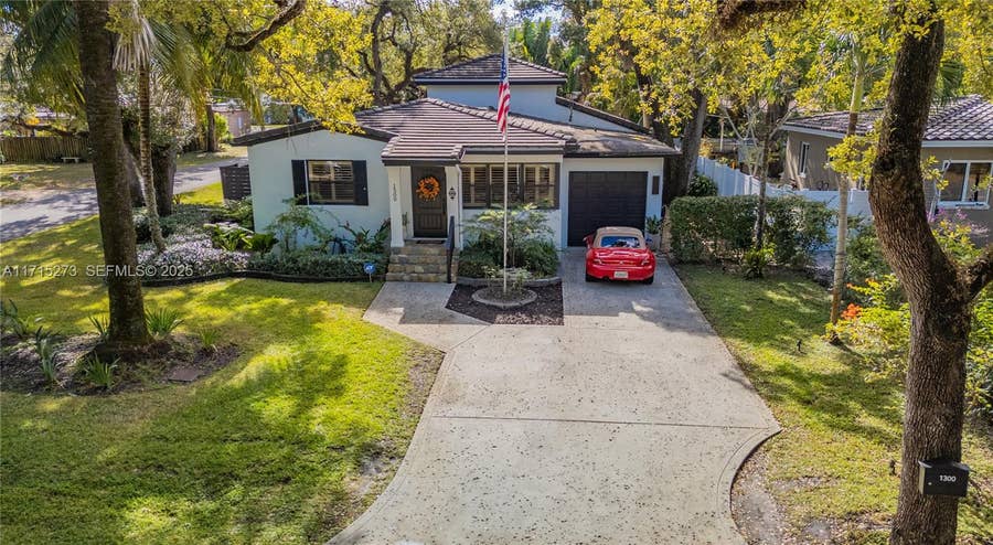 Property photo for 1300 SW 18th Court, Fort Lauderdale, FL