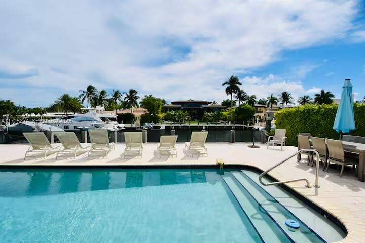 12 Isla Bahia Drive, Fort Lauderdale, Fort Lauderdale, FL 33316 Photo 5