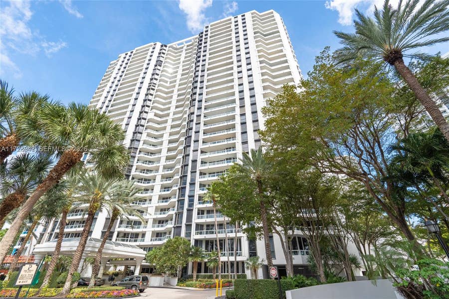 Property photo for 21205 Yacht Club Drive, #805, Aventura, FL