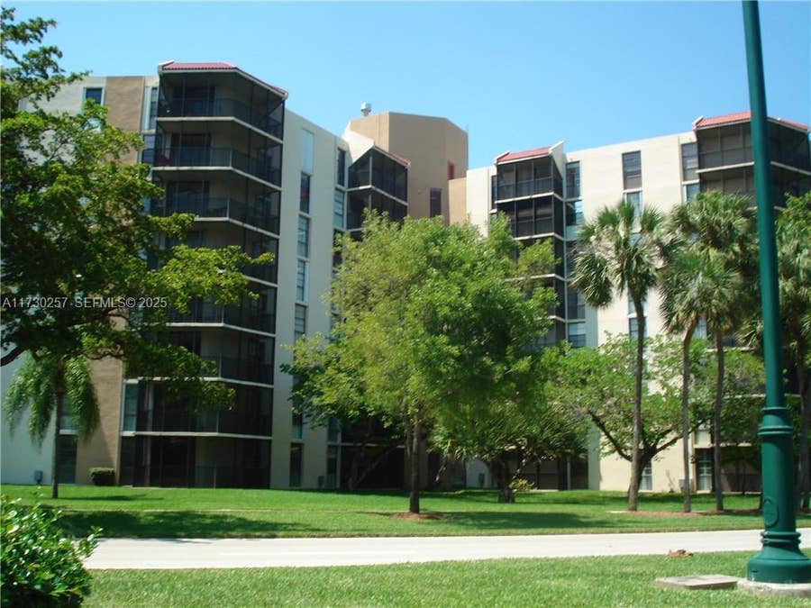Property photo for 3101 N Country Club Drive, #306, Aventura, FL