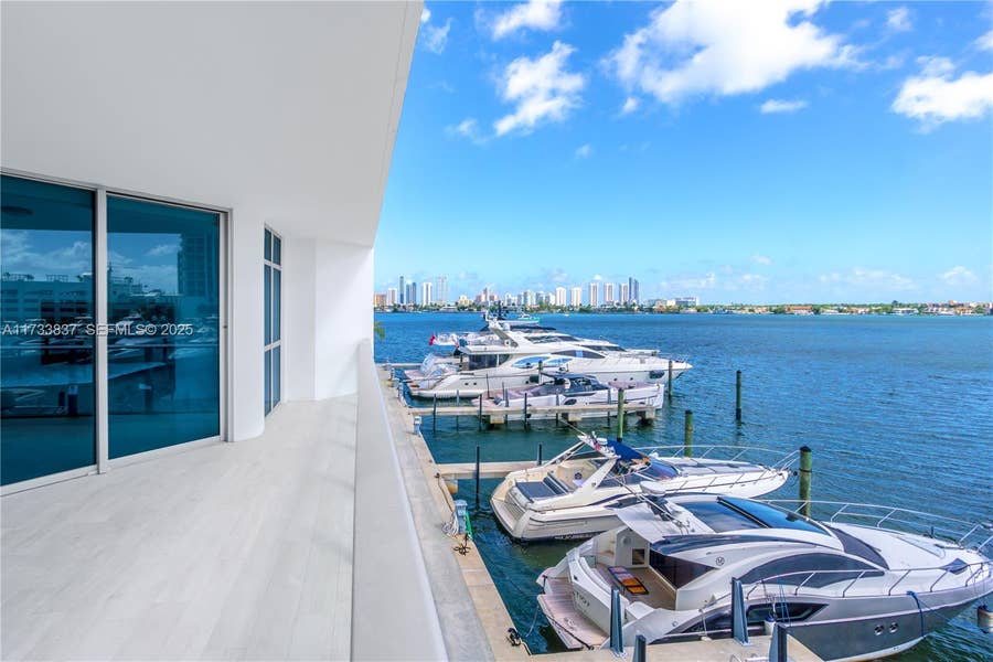 Property photo for 17301 Biscayne Boulevard, #207, North Miami Beach, FL