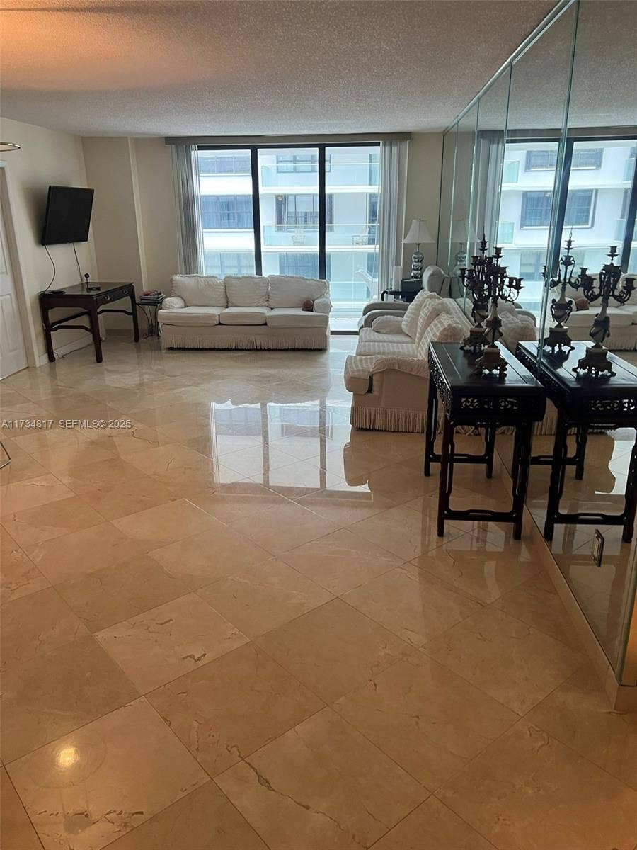 9801 Collins Avenue, #17J, Bal Harbour, FL 33154 Photo 16