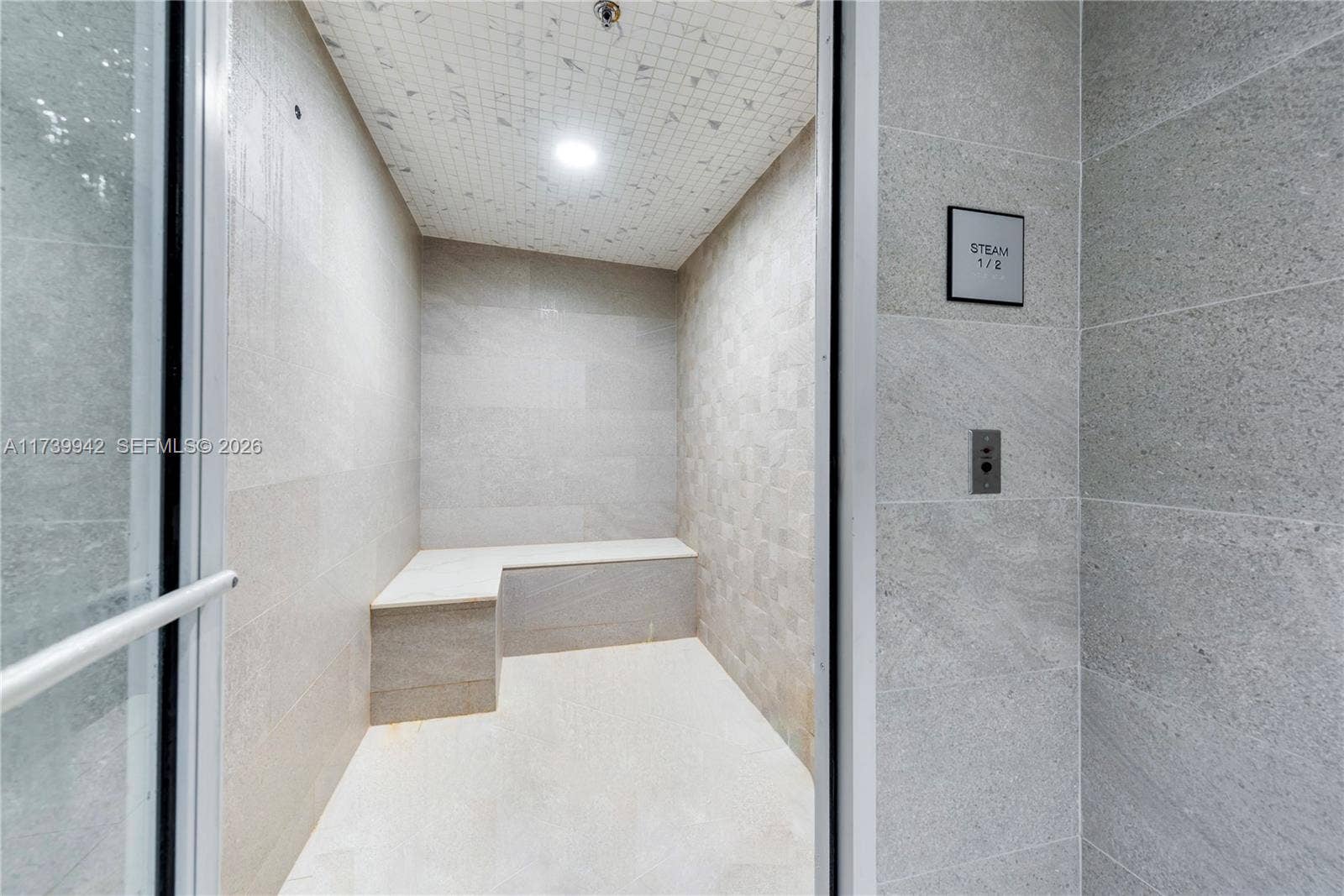 1180 N Federal Highway, #605, Fort Lauderdale, FL 33304 Steam Room