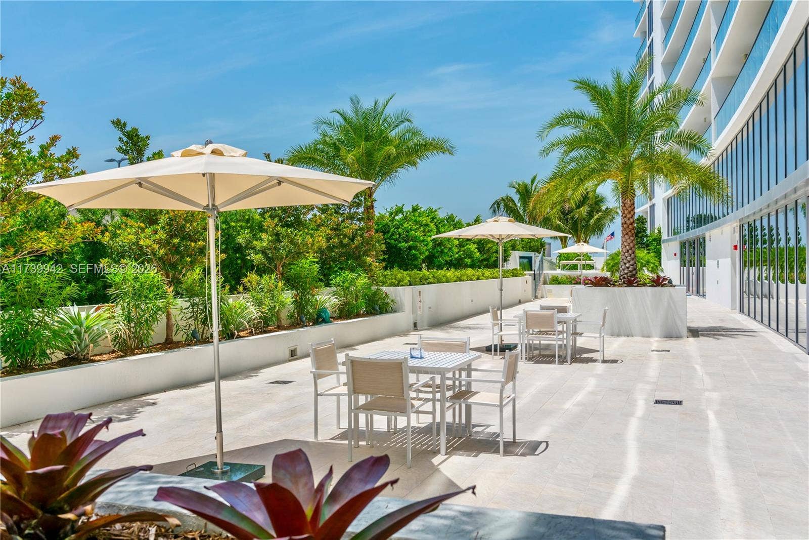 1180 N Federal Highway, #605, Fort Lauderdale, FL 33304 Sunset Deck