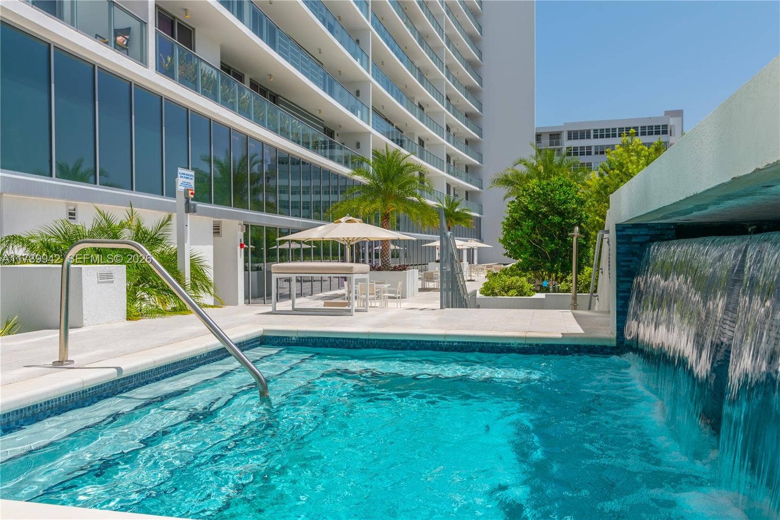 1180 N Federal Highway, #605, Fort Lauderdale, FL 33304 Hot Tub on Western Sundeck
