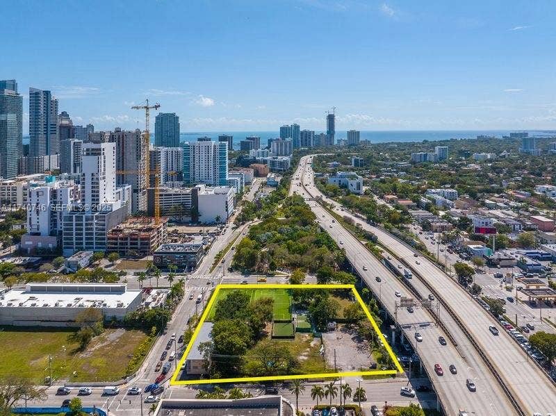 301 SW 8th Street, Miami, Miami, FL 33130 Photo 1