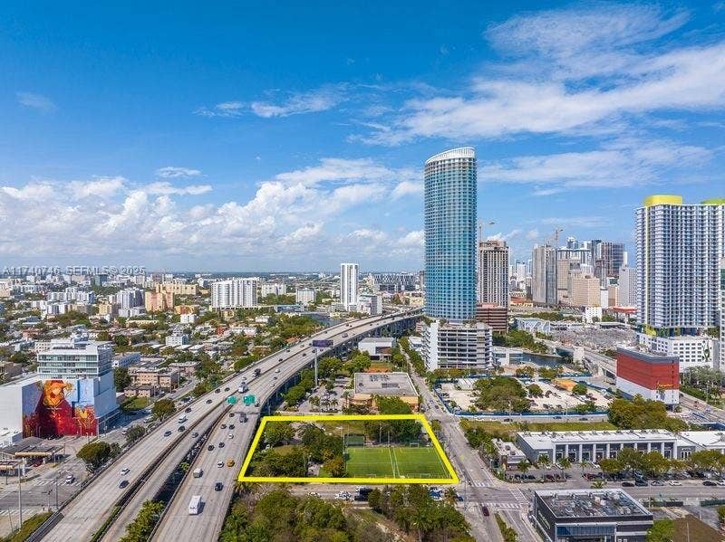 301 SW 8th Street, Miami, Miami, FL 33130 Photo 3