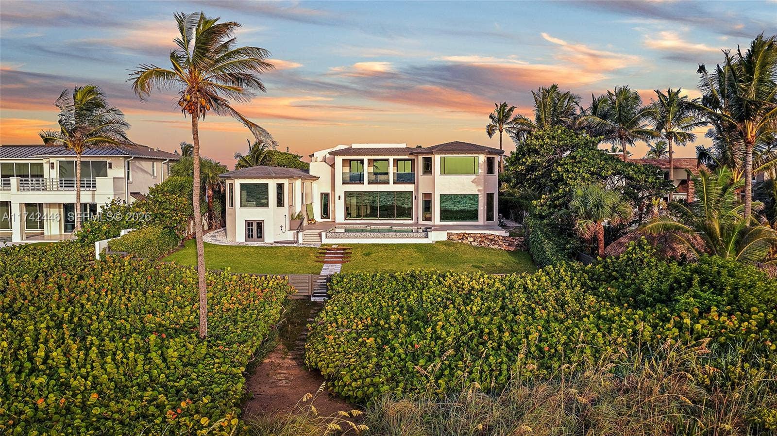 22 Ocean Drive, Jupiter Inlet Colony, FL 33469 Photo 4