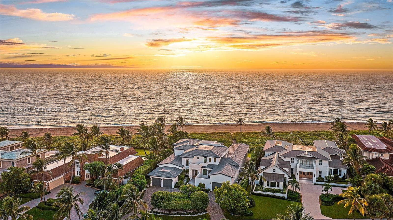 22 Ocean Drive, Jupiter Inlet Colony, FL 33469 Sunrise View