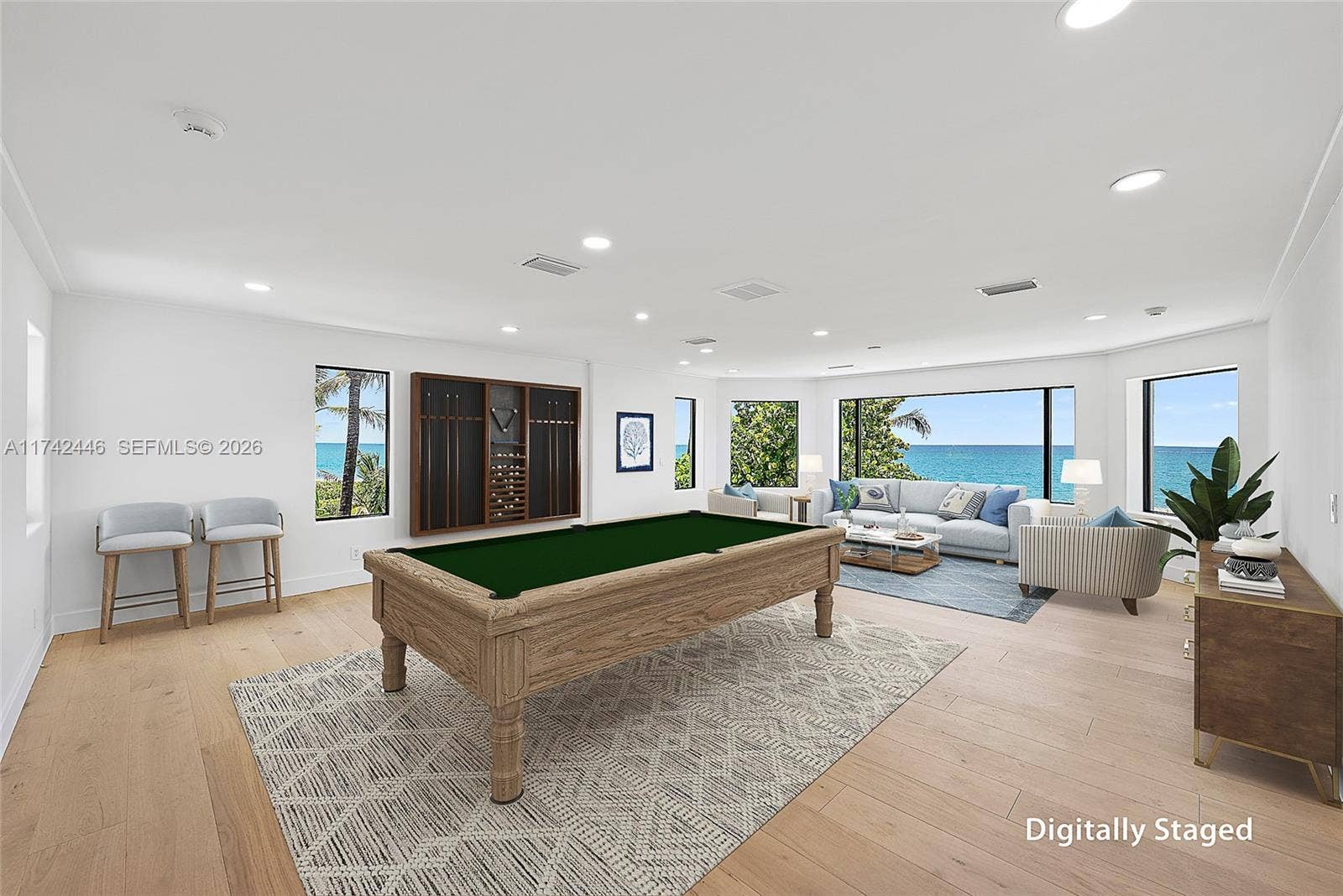 22 Ocean Drive, Jupiter Inlet Colony, FL 33469 Upstairs Flex Room - Digitally Staged