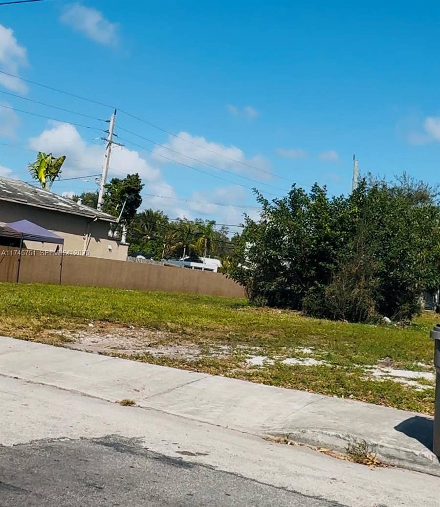 Property photo for 1023 W Las Olas Boulevard, Fort Lauderdale, FL