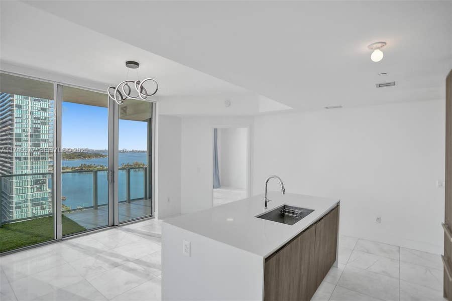 Property photo for 2900 NE 7th Avenue, #1601, Miami, FL