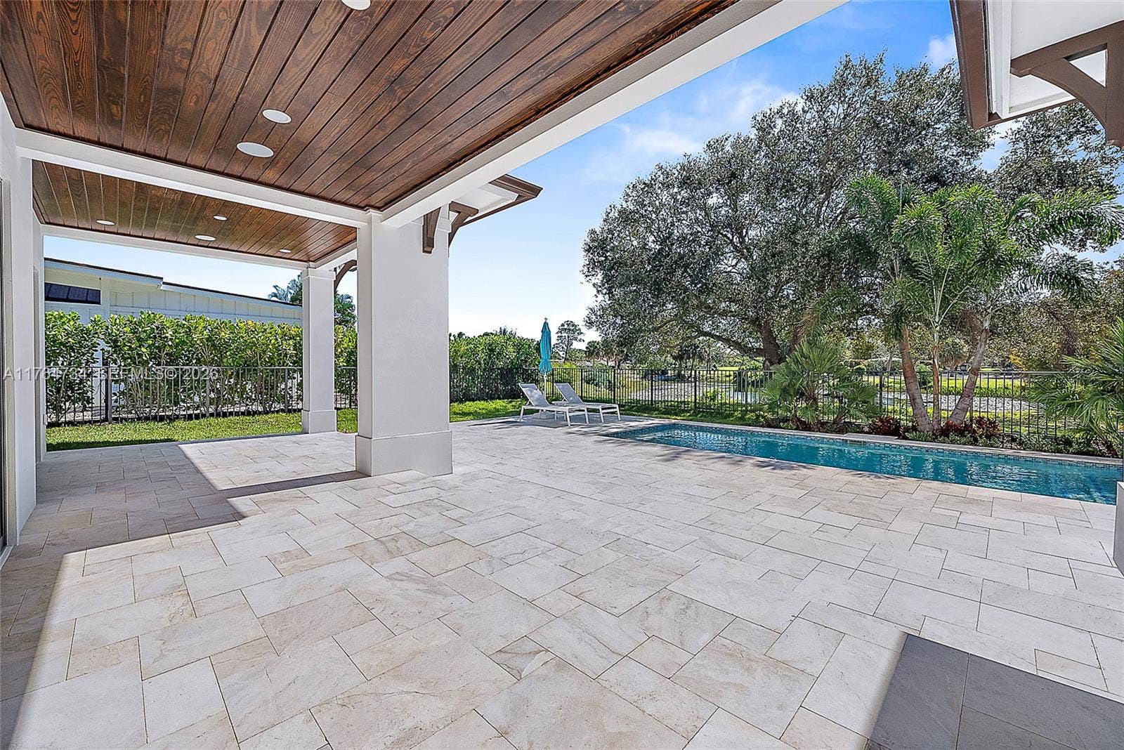 325 N Fairway, Tequesta, FL 33469 Pool & Patio