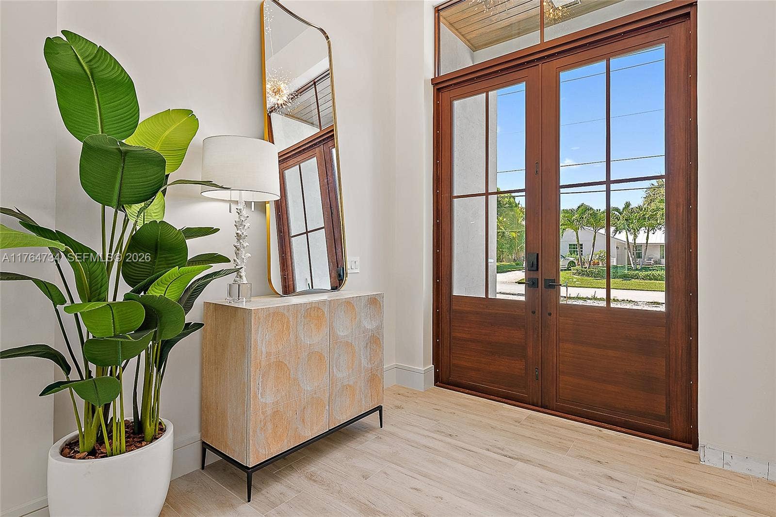 325 N Fairway, Tequesta, FL 33469 Foyer Entry