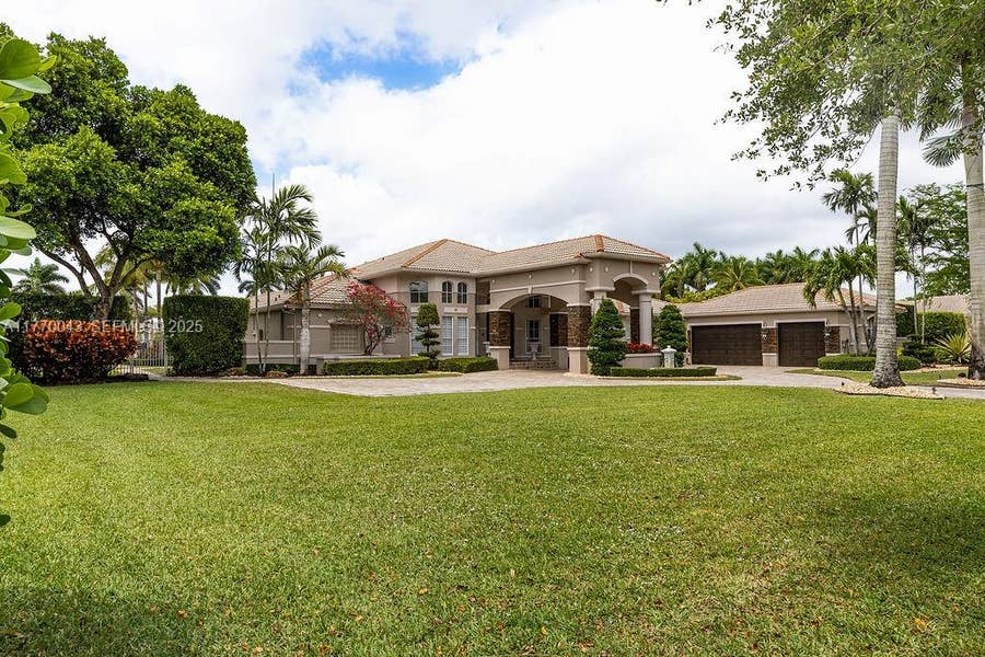 Property photo for 5025 Regency Isles Way, Cooper City, FL