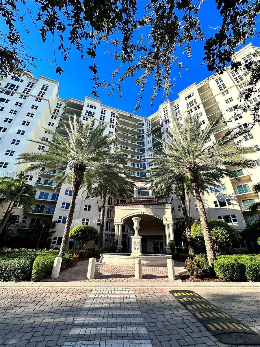Property photo for 19900 E Country Club Drive, #1012, Aventura, FL