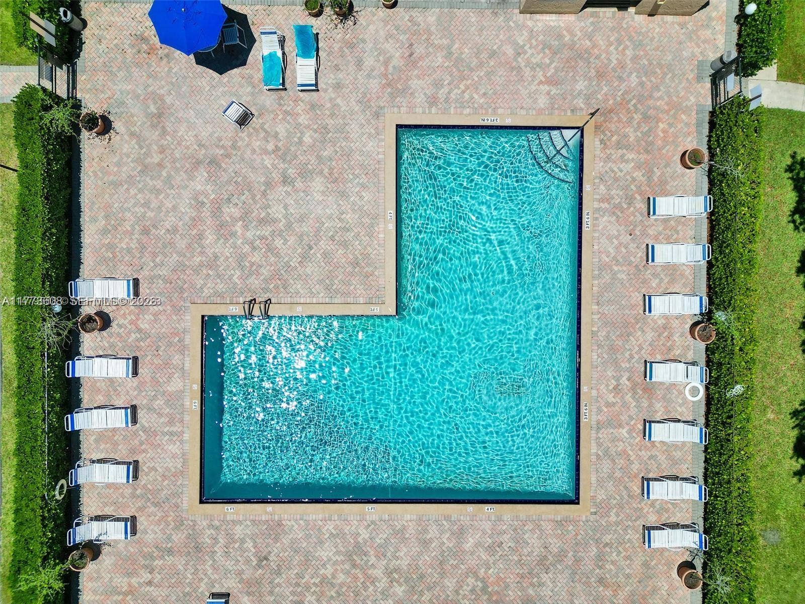 Private Pool for Complex