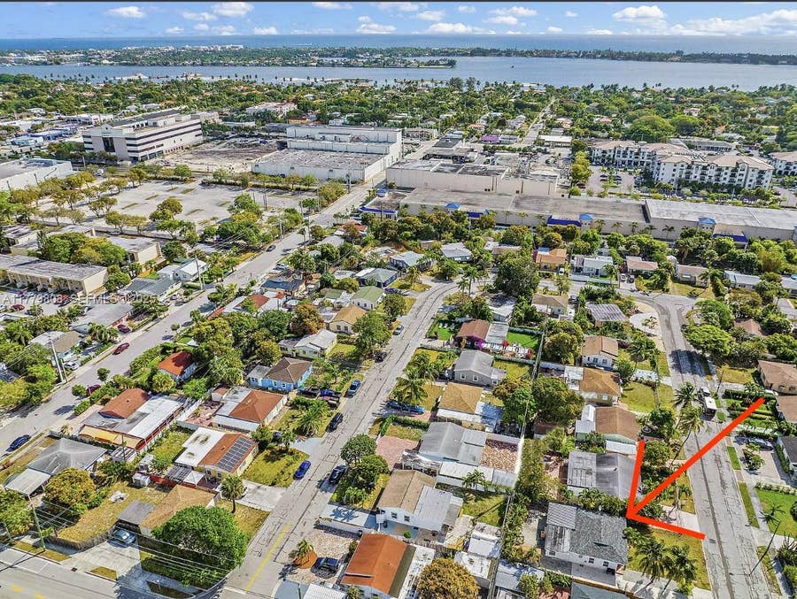 Property photo for 621 Hudson Road, West Palm Beach, FL