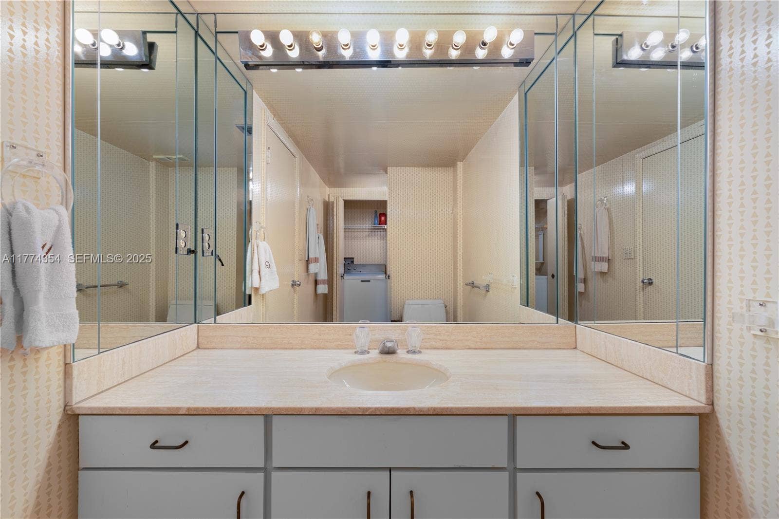 10175 Collins Avenue, #1401, Bal Harbour, FL 33154 Photo 14