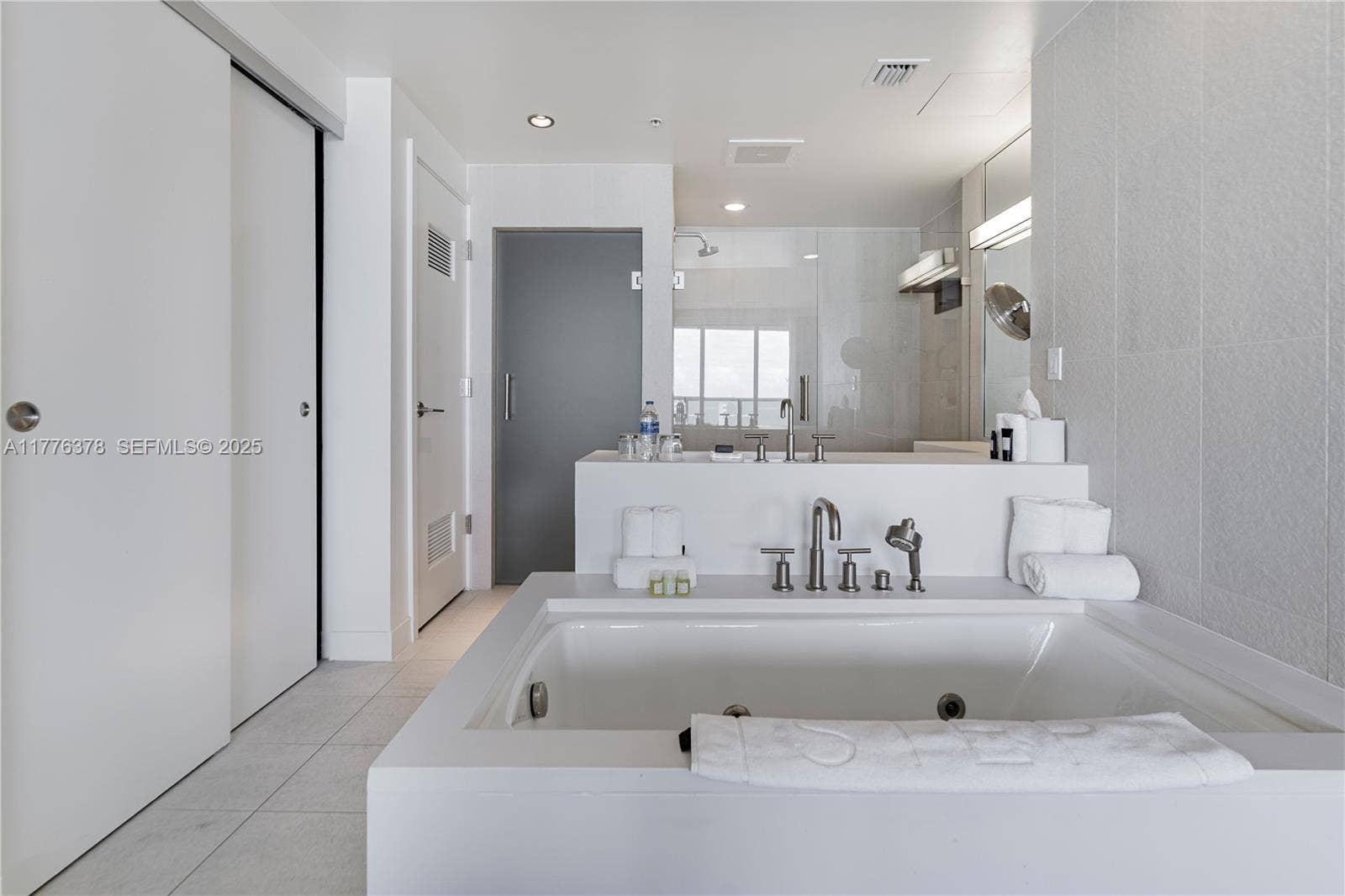 3101 Bayshore Drive, #1504, Fort Lauderdale, FL 33304 Photo 42