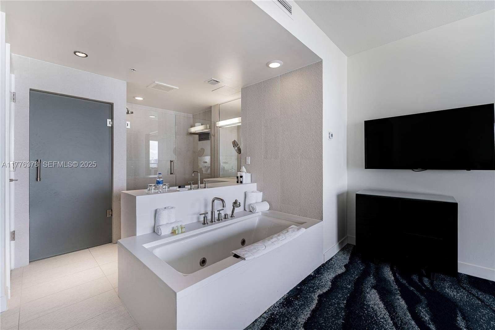 3101 Bayshore Drive, #1504, Fort Lauderdale, FL 33304 Photo 23