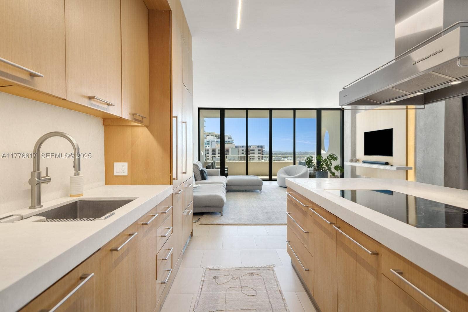 10205 Collins Avenue, #PH3, Bal Harbour, FL 33154 Photo 4