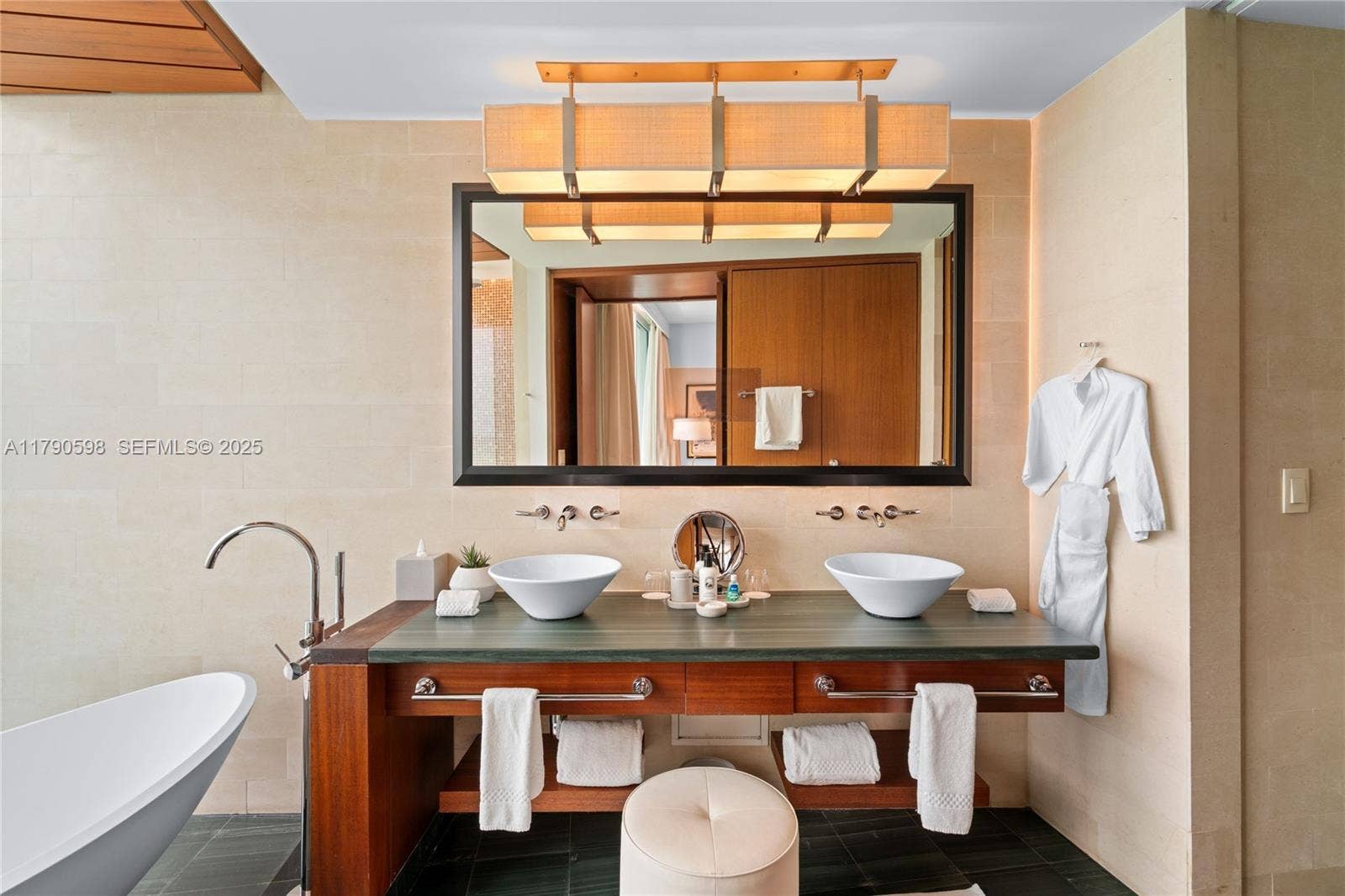 10295 Collins Avenue, #312, Bal Harbour, FL 33154 Photo 13