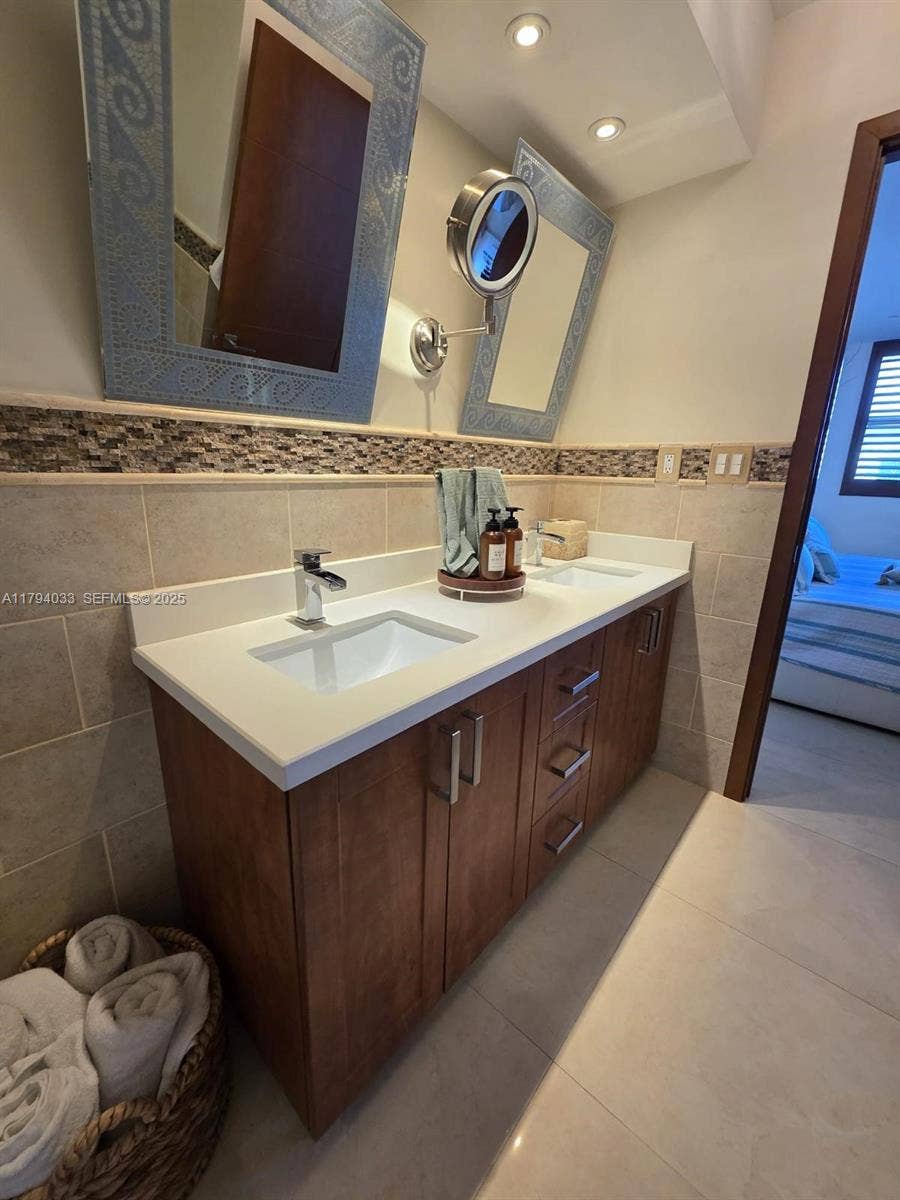 9225 Collins Avenue, #1409, Surfside, FL 33154 Photo 25