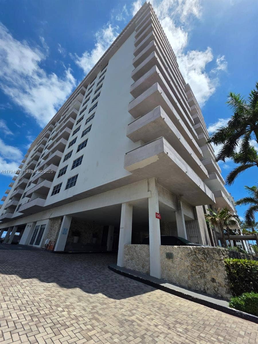 9225 Collins Avenue, #1409, Surfside, FL 33154 Photo 1