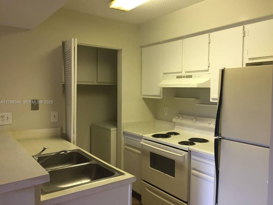 Property photo for 1225 SW 46th Avenue, #211, Pompano Beach, FL