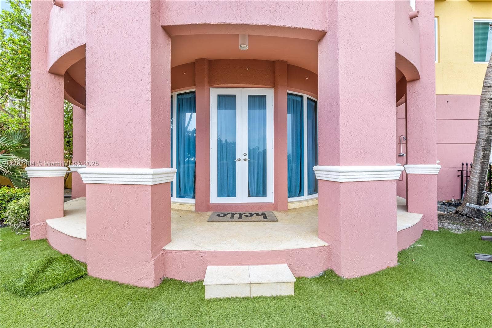 2120 N Ocean Boulevard, #VII, Fort Lauderdale, FL 33305 Backyard
