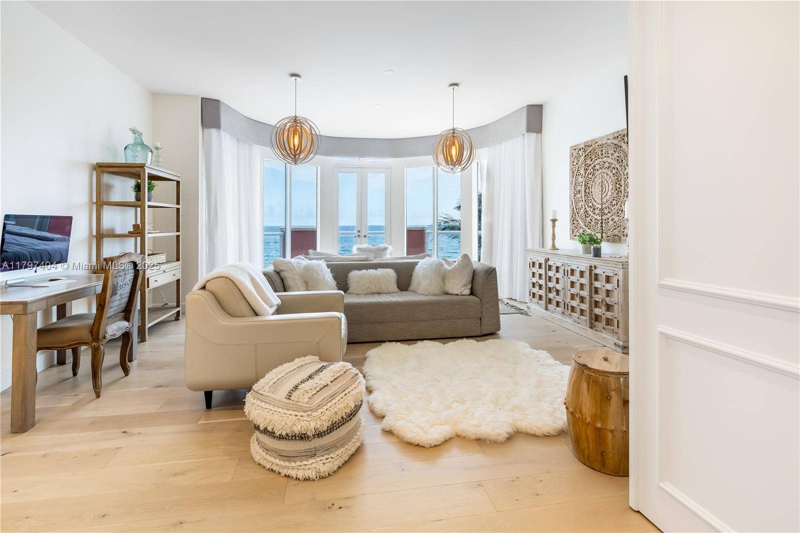 2120 N Ocean Boulevard, #VII, Fort Lauderdale, FL 33305 Main Bedroom, 4th Floor