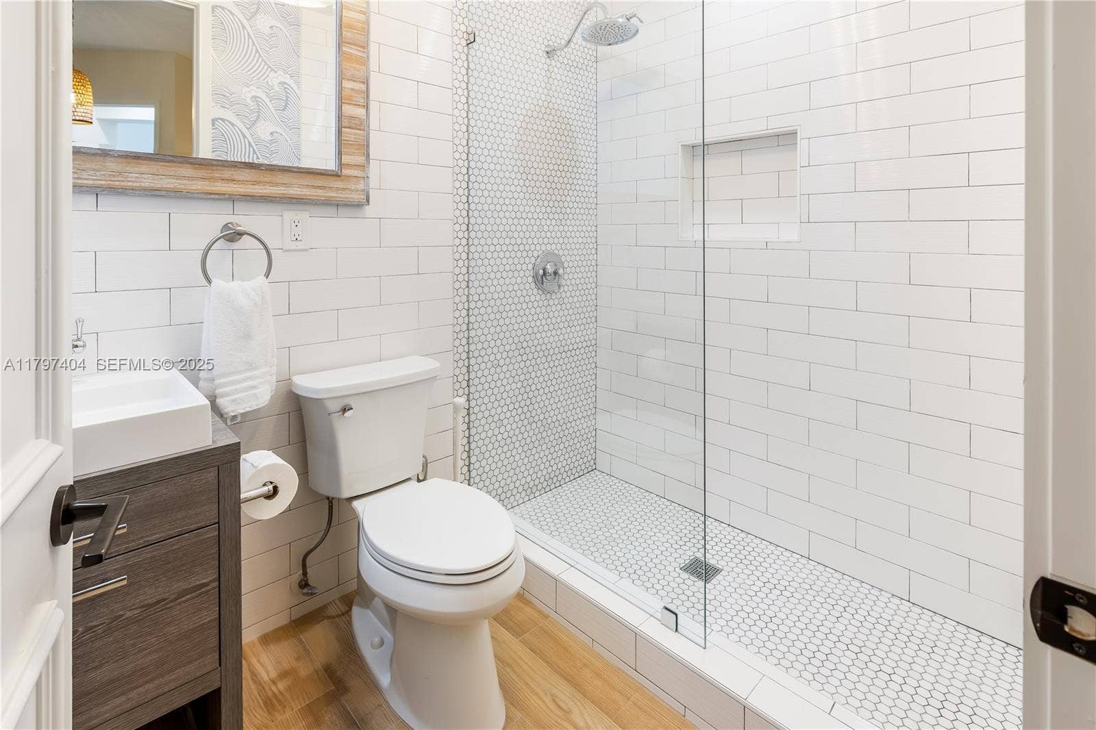 2120 N Ocean Boulevard, #VII, Fort Lauderdale, FL 33305 Guest Bathroom 4, Fourth Floor
