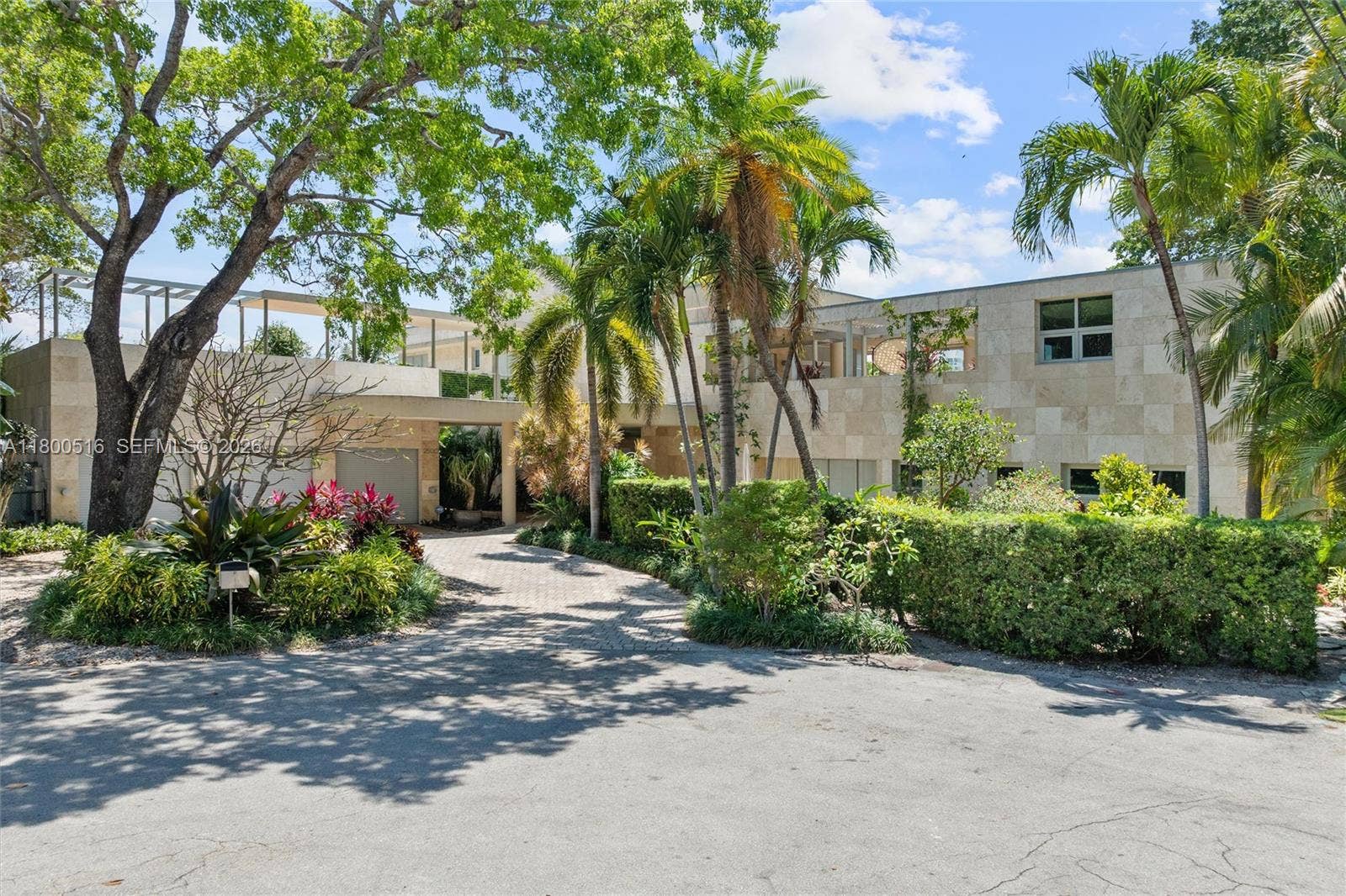 2500 Mercedes Drive, Fort Lauderdale, FL 33316 Photo 6