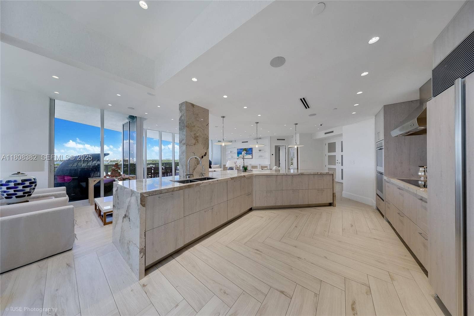 10225 Collins Avenue, #604 Renovated, Bal Harbour, FL 33154 Photo 4