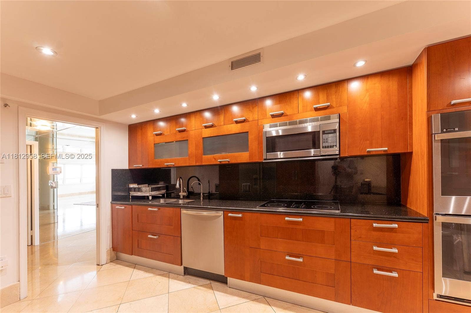 10205 Collins Avenue, #401, Bal Harbour, FL 33154 Photo 7
