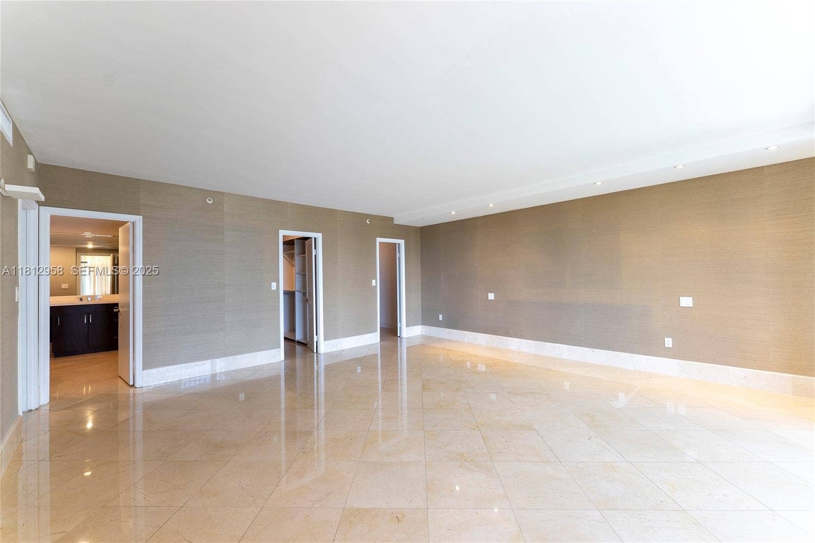 10205 Collins Avenue, #401, Bal Harbour, FL 33154 Photo 18