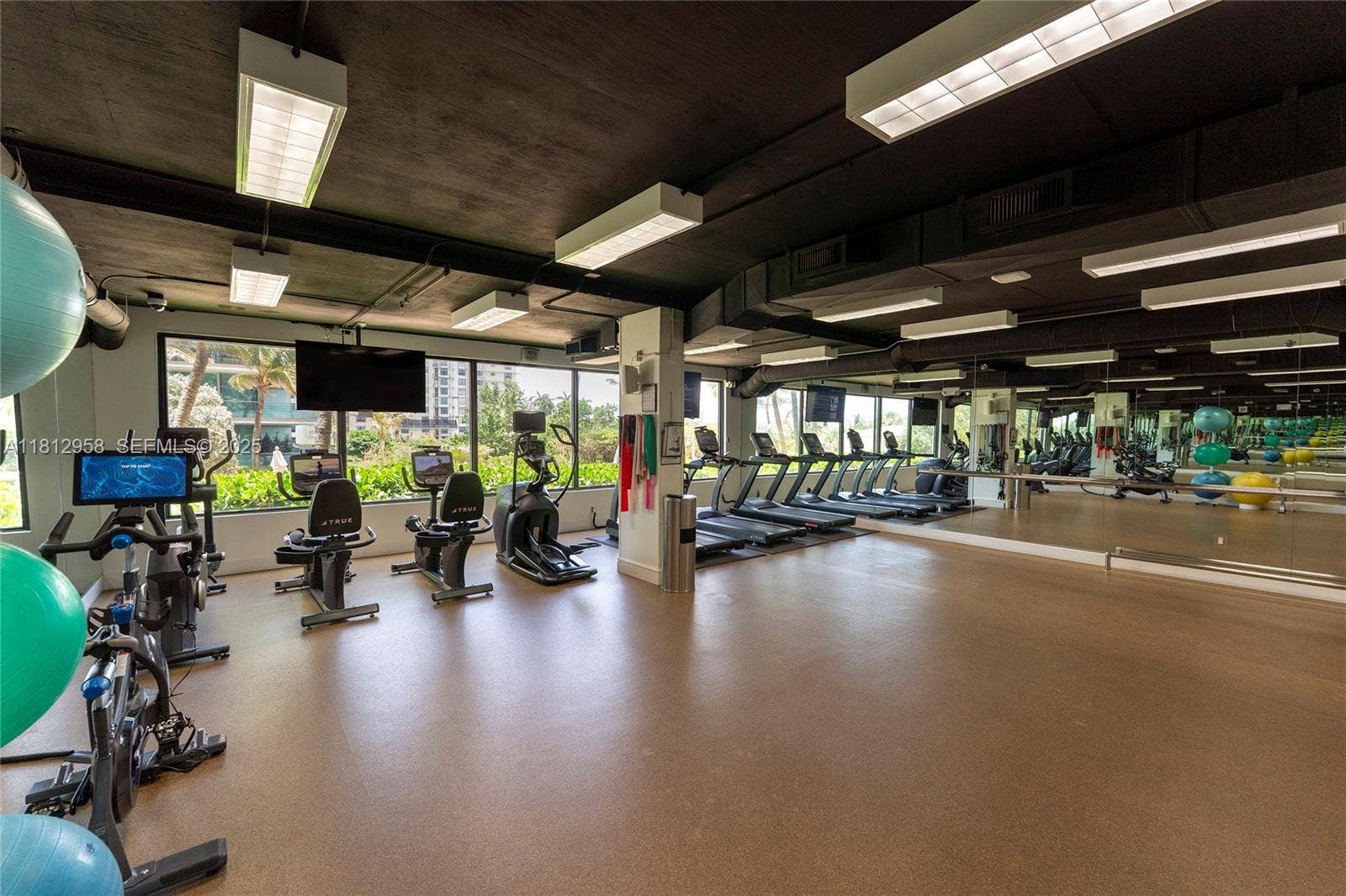10205 Collins Avenue, #401, Bal Harbour, FL 33154 Photo 46