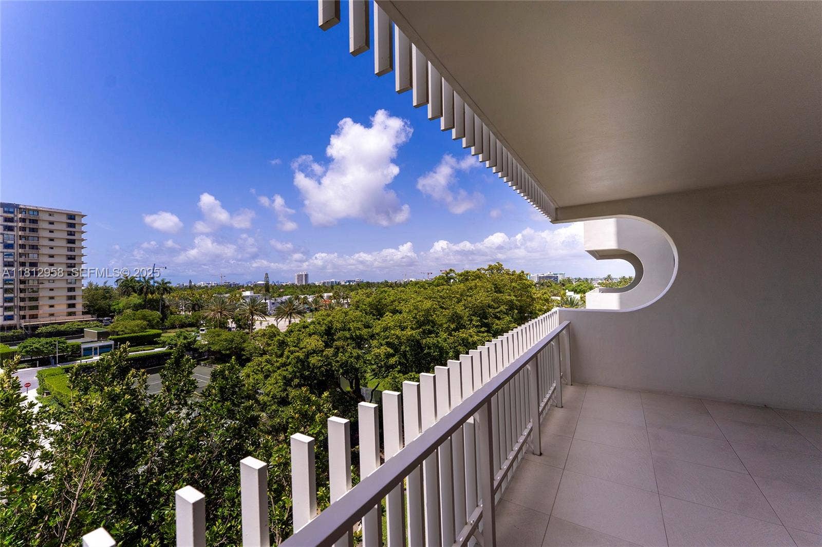 10205 Collins Avenue, #401, Bal Harbour, FL 33154 Photo 26