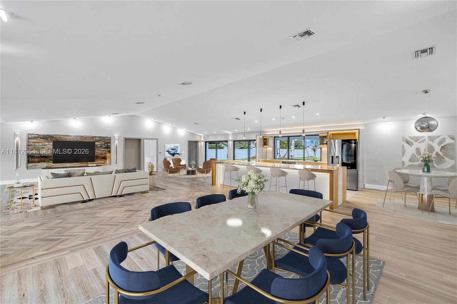 VIRTUAL STAGING